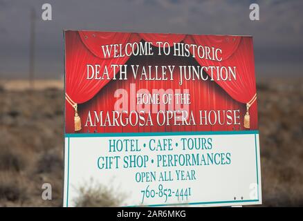 Cartello di benvenuto a Death Valley Junction, California, USA Foto Stock