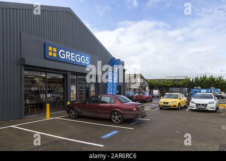 Greggs fuori dal ramo della città, Pilland Way, Barnstaple. Foto Stock