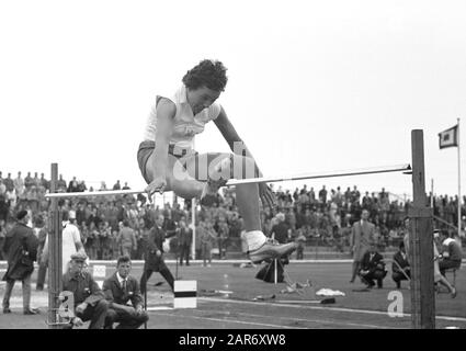 Atletica Olanda Contro Germania Est. Salto Alto Nel Zwier; Foto Stock