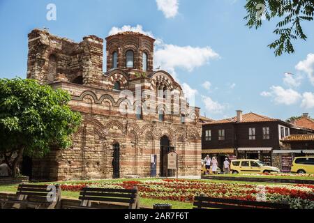 Nessebar, BULGARIA - 26 GIUGNO 2019: Chiesa di Cristo Pantocratore (13th – 14th secolo) nella città vecchia di Nessebar Foto Stock