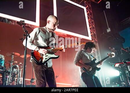 Leeds, Regno Unito. 25th gennaio 2020. Jack Steadman, Jamie MacColl, Suren de Saram e ed Nash della band Bombay Bicycle Club si esibiscono alla O2 Academy Leeds, la cui Edizione È Andata Male nel tour del Regno Unito, Leeds 2020-01-25 . Credito: Gary Mather/Alamy Live News Foto Stock