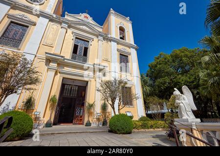 Facciata principale della Chiesa di San Lorenzo, costruita a metà del XVI secolo. Macao, Cina. Foto Stock