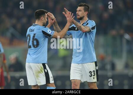 Roma, Italia. 26th Gen 2020. Roma, Italia - 26 gennaio 2020: In azione durante la serie a partita di derby del calcio italiano come Roma VS Ss Lazio, presso lo Stadio Olimpico di Roma il 26/01/2020 Credit: Agenzia fotografica indipendente/Alamy Live News Foto Stock