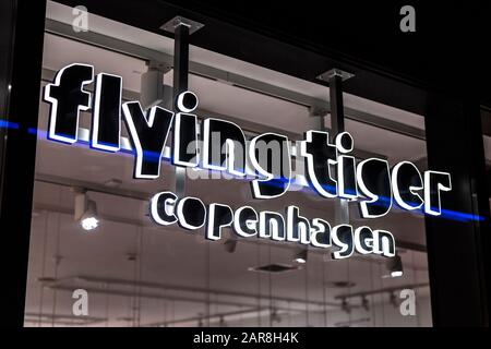 Logo Flying Tiger Copenhagen Store, Londra, Regno Unito Foto Stock