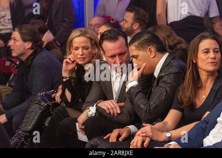 Karl-Robin „Kalle Sauerland (Team Sauerland Promotore), Ismail Özen-Otto (Promoter Universum Box-Promotion), Amburgo, Gmg Gym, Box-Gala, Universum Box Foto Stock