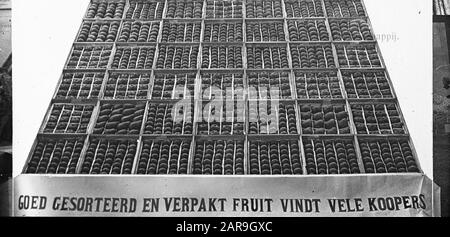 Frutta confezionata Data: Parole Chiave dense: Coltivazione della frutta Foto Stock