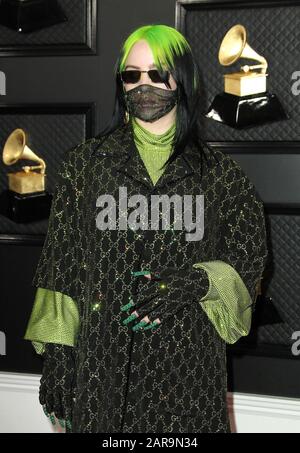 26 gennaio 2020, Los Angeles, California, USA: Billie EILISH durante gli arrivi di tappeti rossi per i premi annuali GRAMMY 62nd, tenuti al Staples Center. (Credit Image: © AdMedia via ZUMA Wire) Foto Stock