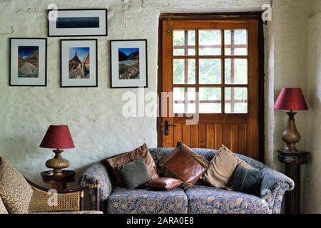 Soggiorno, Sitla Estate, Nainital, Kumaon, Uttarakhand, India, Asia, India, Asia Foto Stock