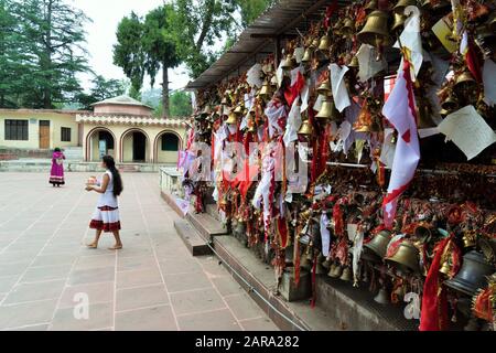 Chitai Golu Devta Bell Temple, Almora, Uttarakhand, India Foto Stock