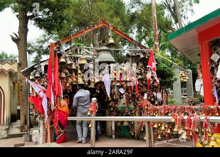 Chitai Golu Devta Bell Temple, Almora, Uttarakhand, India Foto Stock