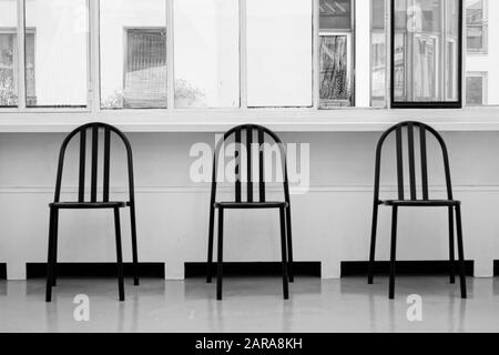 Tre Sedie Di Design, Henri Cartier Bresson Museum, Parigi, Francia, Europa Foto Stock