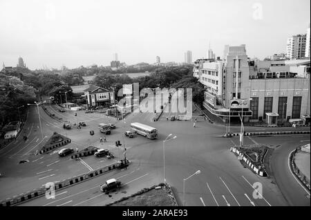 Veduta Aerea Dell'Incrocio, Metro Cinema Building, Art Deco Movie Theatre, Dhobi Talao, Mumbai, Maharashtra, India, Asia Foto Stock