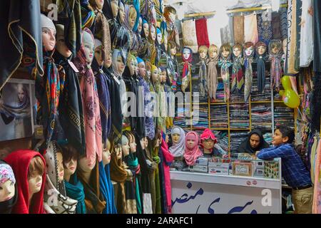 Kerman, Iran. 29th novembre 2017. Il bazar nella città di Kerman in Iran, preso il 29 novembre 2017. | utilizzo credito mondiale: DPA/Alamy Live News Foto Stock