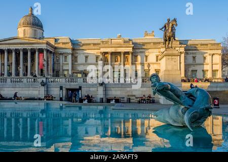 The National Gallery, Trafalgar Square, Westminster, London, Uk Foto Stock