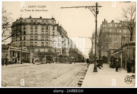 La porte de St Ouen, al confine tra il 17° e il 18° arrondissement, Parigi, Francia. Era un cancello del muro di Thiers del XIX secolo e diede anche il nome a una stazione della metropolitana (aperta nel 1911). Foto Stock