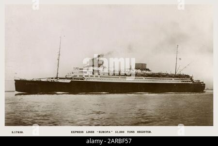 La SS Europa of Norddeutscher Lloyd (NDL) (Lloyd tedesco del Nord) era una compagnia di navigazione tedesca. La SS Europa (in seguito SS Liberte) e la sua gemella, Brema, erano le due navi oceaniche più avanzate e ad alta velocità del loro tempo, entrambe guadagnavano il Blue Riband. Foto Stock