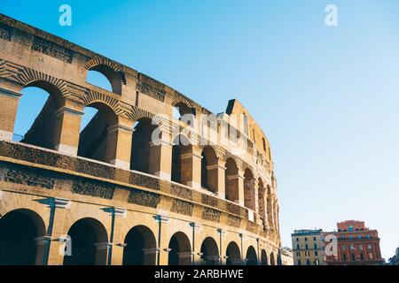 Roma, Italia - 31 Dicembre 2019: Il Colosseo Di Roma Foto Stock