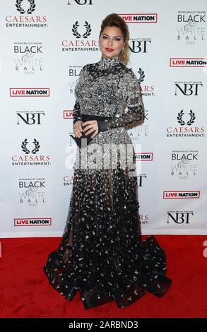 Las Vegas, Nevada, Stati Uniti. 25th Gen 2020. Shania Twain Agli Arrivi Del Nevada Ballet Theatre 36th Annual Black & White Ball, Caesars Palace Las Vegas Hotel & Casino, Las Vegas, Nv 25 Gennaio 2020. Credit: Mora/Everett Collection/Alamy Live News Foto Stock