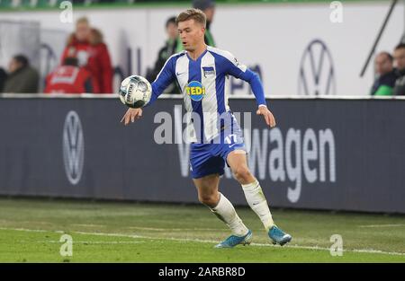 Wolfsburg, Germania. 25th Gen, 2020. Primo: 25.01.2020, calcio, 1.Bundesliga, stagione 2019/2020, VfL Wolfsburg - Hertha BSC Berlino 1: 2 Massimiliano MITTELSTADT, Hertha, azione singola | utilizzo credito mondiale: DPA/Alamy Live News Foto Stock