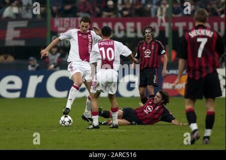 Milano Italia 23 aprile 2003, Stadio 'G.MEAZZA SAN SIRO', UEFA Champions League 2002/2003, AC Milan - FC Ajax:Zlatan Ibrahimovic in azione durante la partita Foto Stock