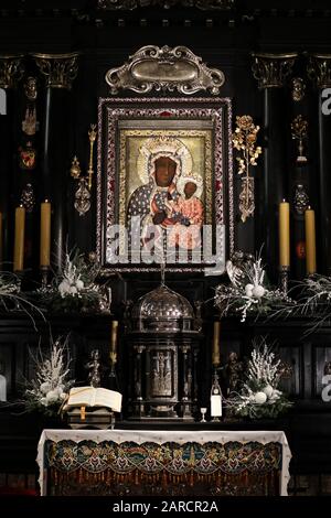 Polonia, Czestochowa - 21 gennaio 2020: Monastero di Jasna Gora: La Meravigliosa immagine della Madonna Nera di Czestochowa (nostra Signora di Czestochowa) Foto Stock