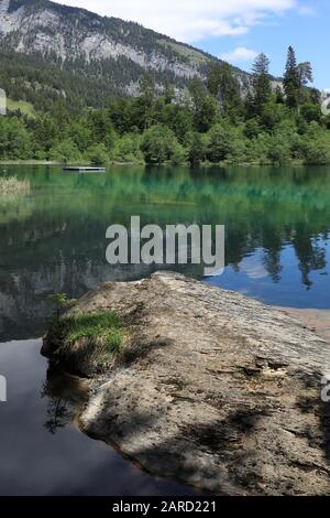 Bellissimo lago Crestasee vicino al villaggio di Flims, Svizzera Foto Stock