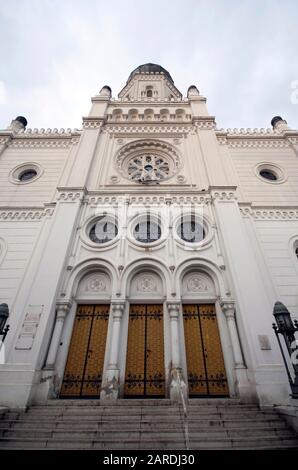 La vecchia sinagoga di Kecskemet, Ungheria. Foto Stock