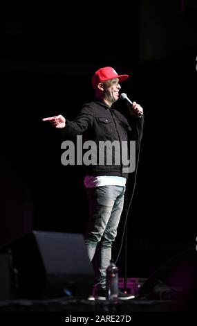 24 gennaio 2020, Norfolk, Virginia, USA: Jo KOY porta le risate alla Chartway Arena della Old Dominion University, Norfolk, Virginia il 24 gennaio 2020. Foto Â© Jeff Moore (Credit Image: © Jeff Moore/ZUMA Wire) Foto Stock