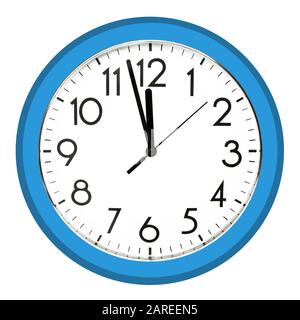 Orologio da parete blu. Isolato su sfondo bianco. Foto di alta qualità. Foto Stock