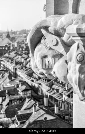 Panorama del centro storico di Berna dal Minster di Berna, Svizzera. Foto Stock