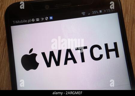 Logo Apple Watch visualizzato su uno smartphone moderno Foto Stock