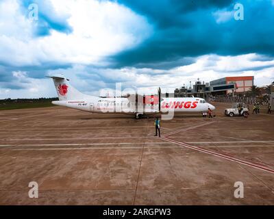 Wings Air PK-WHF ATR 72-600 (72-212A) all'aeroporto internazionale Supadio di Pontianak Foto Stock