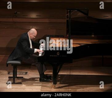 EMILE NAOUMOFF CONCERTO SALLE GAVEAU Foto Stock