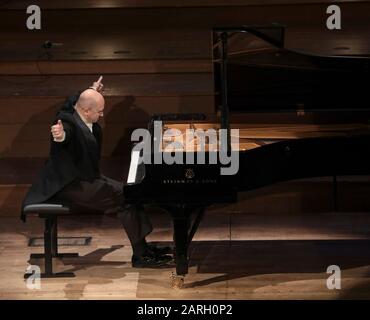 EMILE NAOUMOFF CONCERTO SALLE GAVEAU Foto Stock