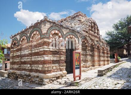 Nessebar, Bulgaria. Rovine dell'antica chiesa dei Santi Arcangeli Michele e Gabriele Foto Stock