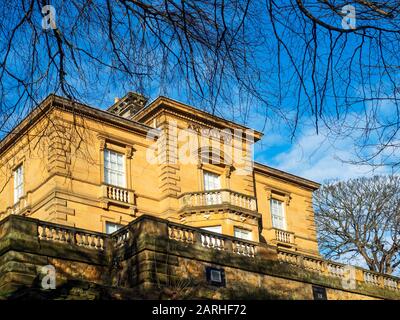 Galleria d'Arte di Scarborough in una villa Italianate elencata sul Creescent in Scarborough North Yorkshire England Foto Stock