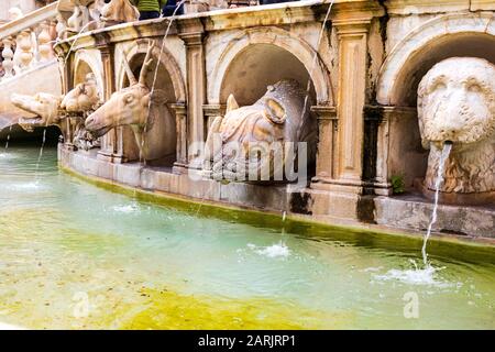 Italia, Sicilia, Provincia Di Palermo, Palermo. 20 Aprile 2019. La Fontana Pretoria, Fontana Pretoriana, nella città di Palermo. Foto Stock