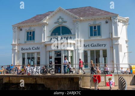 Arcadia Beach cafe e galleria d'arte, Portrush, Irlanda del Nord, stazione balneare. Foto Stock