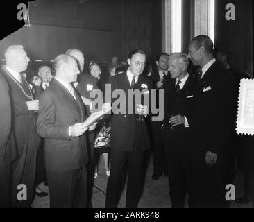 Sua altezza reale Principe Bernhard nominato Patrono World Broadcasting Data: 12 ottobre 1955 Nome personale: Bernhard, Prince Nome istituzione: World Domain Foto Stock