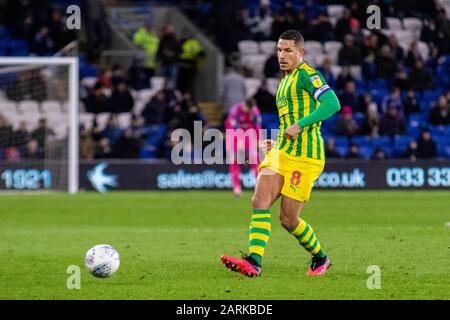 Cardiff, Regno Unito. 28th Gen 2020. Jake Livermore di West Bromwich Albion in azione contro Cardiff City. EFL Skybet Championship match, Cardiff City / West Bromwich Albion al Cardiff City Stadium martedì 28th gennaio 2020. Questa immagine può essere utilizzata solo per scopi editoriali. Solo uso editoriale, licenza richiesta per uso commerciale. Nessun utilizzo nelle scommesse, nei giochi o nelle singole pubblicazioni club/campionato/giocatore. PIC by Lewis Mitchell/Andrew Orchard sports photography/Alamy Live News Credit: Andrew Orchard sports photography/Alamy Live News Foto Stock