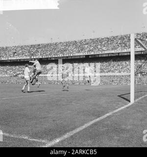 Sparta contro Feyenoord 3-0. Momenti di gioco Data: 27 agosto 1961 Parole Chiave: Sport, calcio Nome istituto: Feyenoord Foto Stock