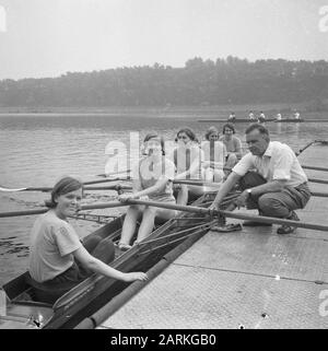 Campionati europei di canottaggio Signore a Duisburg, double van Nautilus Data: 20 agosto 1965 luogo: Duisburg Parole Chiave: Canottaggio, Campionati Nome personale: Nautilus Foto Stock