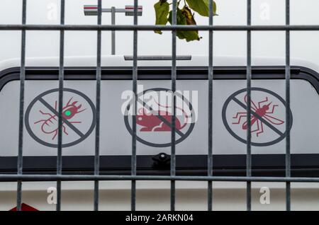 La parte posteriore di un carrello con guscio a camma che deve appartenere a Un Terminatore professionale Foto Stock