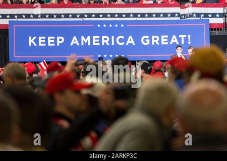 Wildwood, Usa, 28th Jan 2020, Cartello "Keep America Great!" Al President Trump Rally, Photo Credit: Benjamin Clapp/Alamy Live News Foto Stock