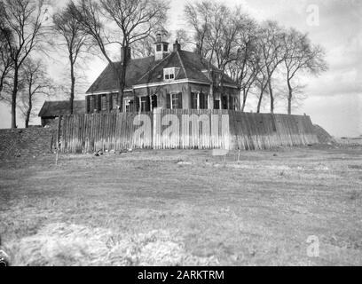 L'ex isola di Schokland nel nuovo Noordoostpolder Data: 10 maggio 1946 luogo: Noordoostpolder Foto Stock