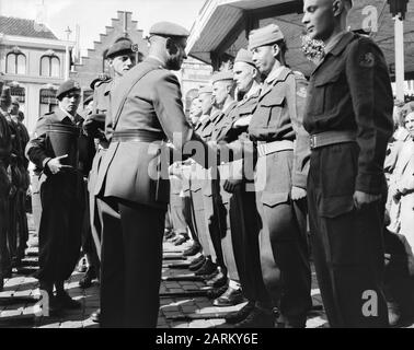 Premio Berretti Verdi Roosendaal Data: 27 Agosto 1952 Località: Noord-Brabant, Roosendaal Parole Chiave: Premi, Berets Foto Stock