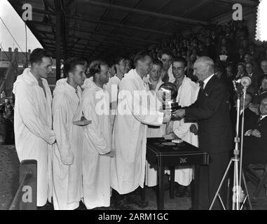 Premi Silver Ball, Sparta Stadium Data: 30 Agosto 1953 Parole Chiave: Anefo Institution Name: Spangen Foto Stock