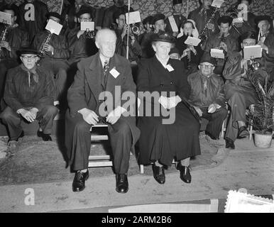 International Gemini Congress At Oirschot Data: 22 Maggio 1955 Località: Oirschot Parole Chiave: Congressi, Gemelli Foto Stock