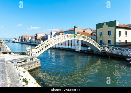 Ponte Carcavelos Sul Canale Sao Roque, Aveiro, Venezia Del Portogallo, Beira Littoral, Portogallo Foto Stock