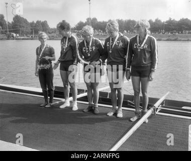 European Women's Rowing Championships 1966 al Bosbaan di Amsterdam In Onore del russo Four con Steering Woman Data: 28 agosto 1966 Località: Amsterdam, Noord-Holland Parole Chiave: Canottaggio, sport, eventi sportivi Foto Stock
